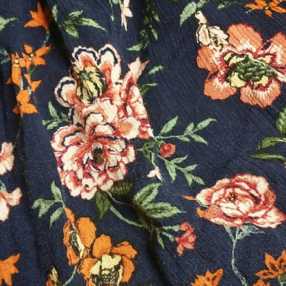 American  Eagle Outfitters  shorts - Picture 4 of 6